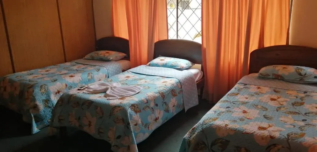 Hostal Baron De Carondelet Кито Гостевой дом